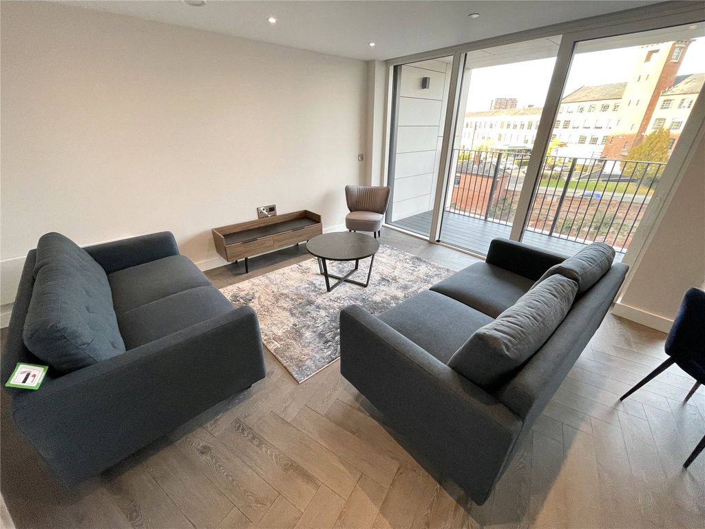 Property photo 3 of 14 Picture 3