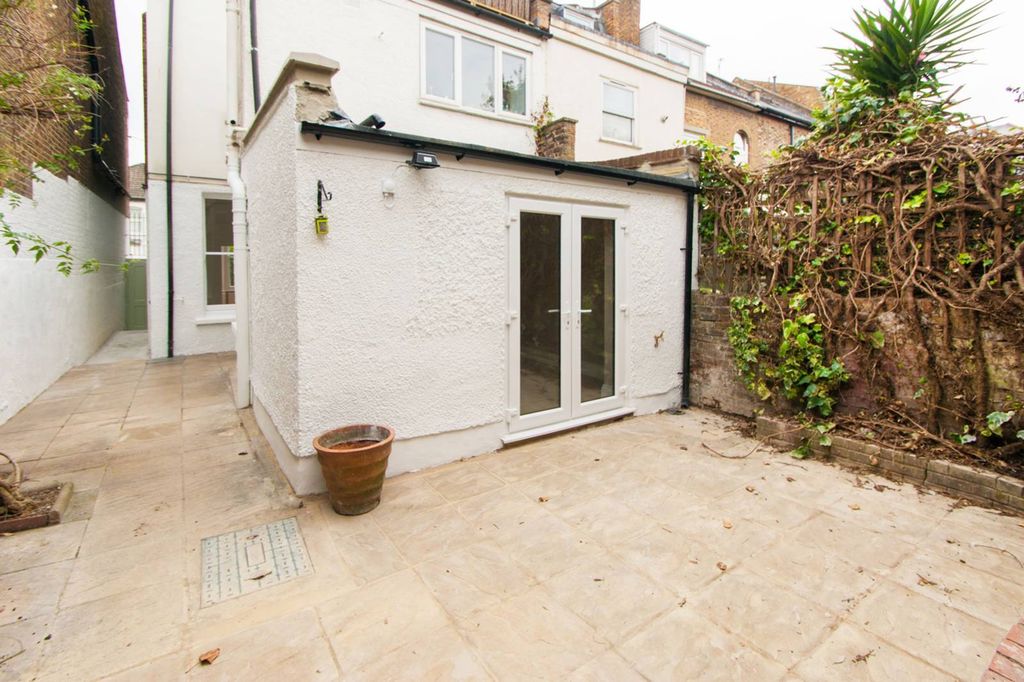 Property photo 3 of 7