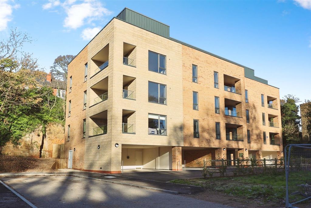 Property photo 1 of 14 2.Jpg