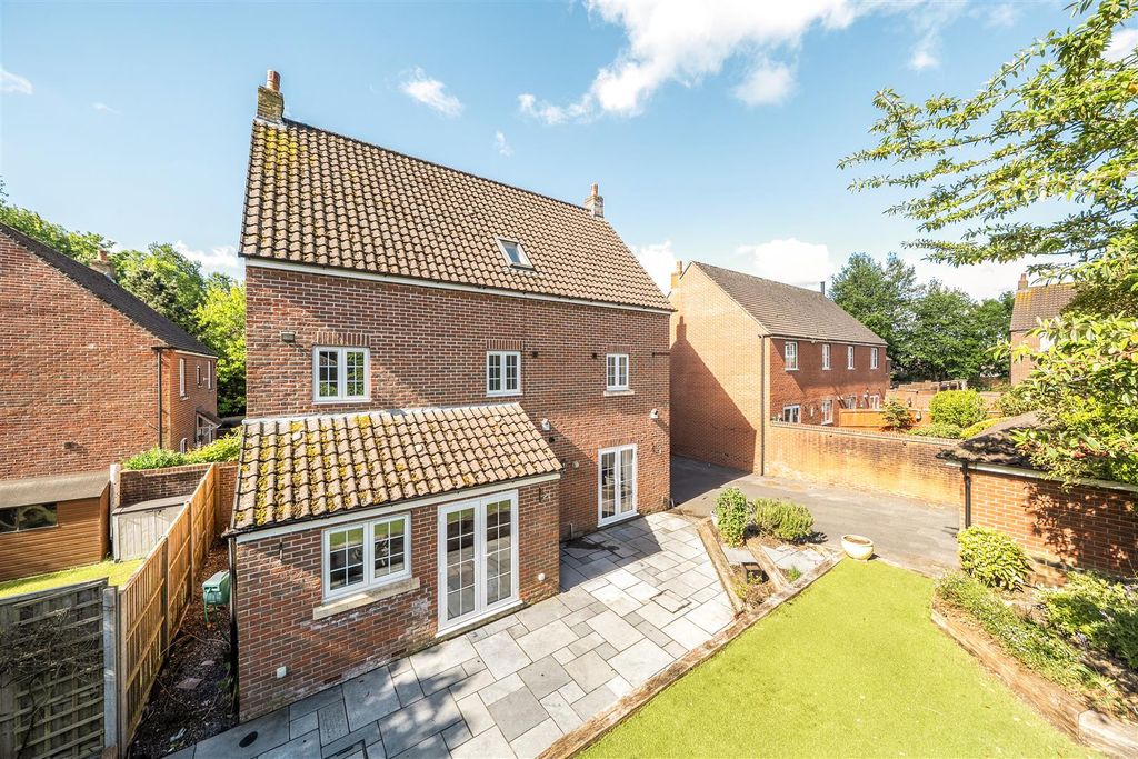 Additional image 18 of 5 bed detached house for saleWestbury Way, Blandford Forum DT11