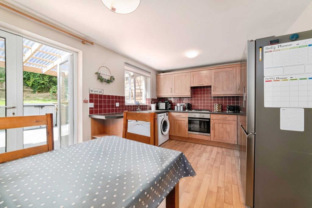 Property photo 2 of 23 Pbox-Img.Jpg