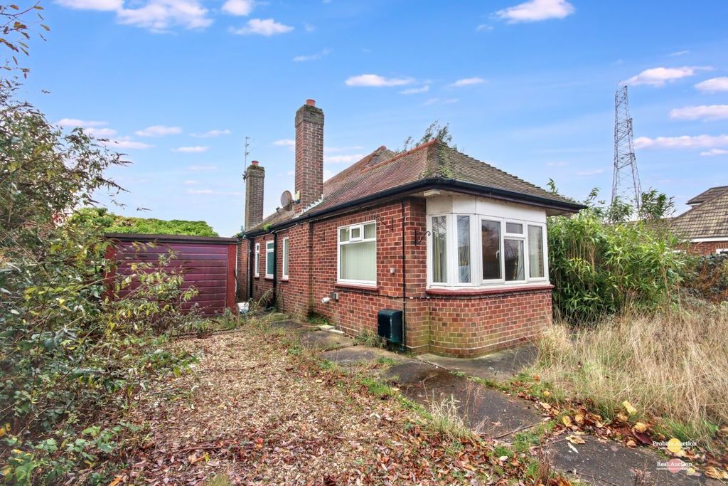 Property photo 3 of 23