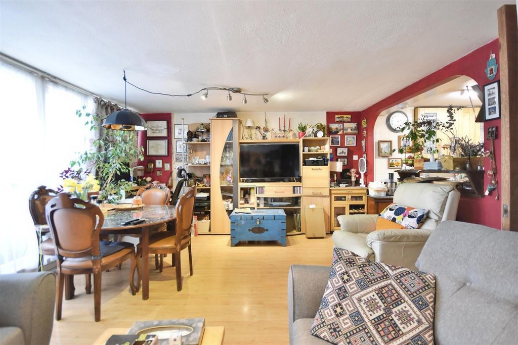 Property photo 2 of 11 Def8Cee6-Dsc_0385.Jpg