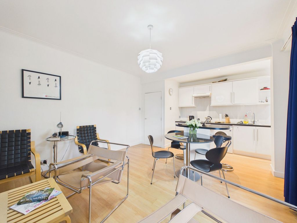 Property photo 2 of 10 Lounge/Diner And Kitchen