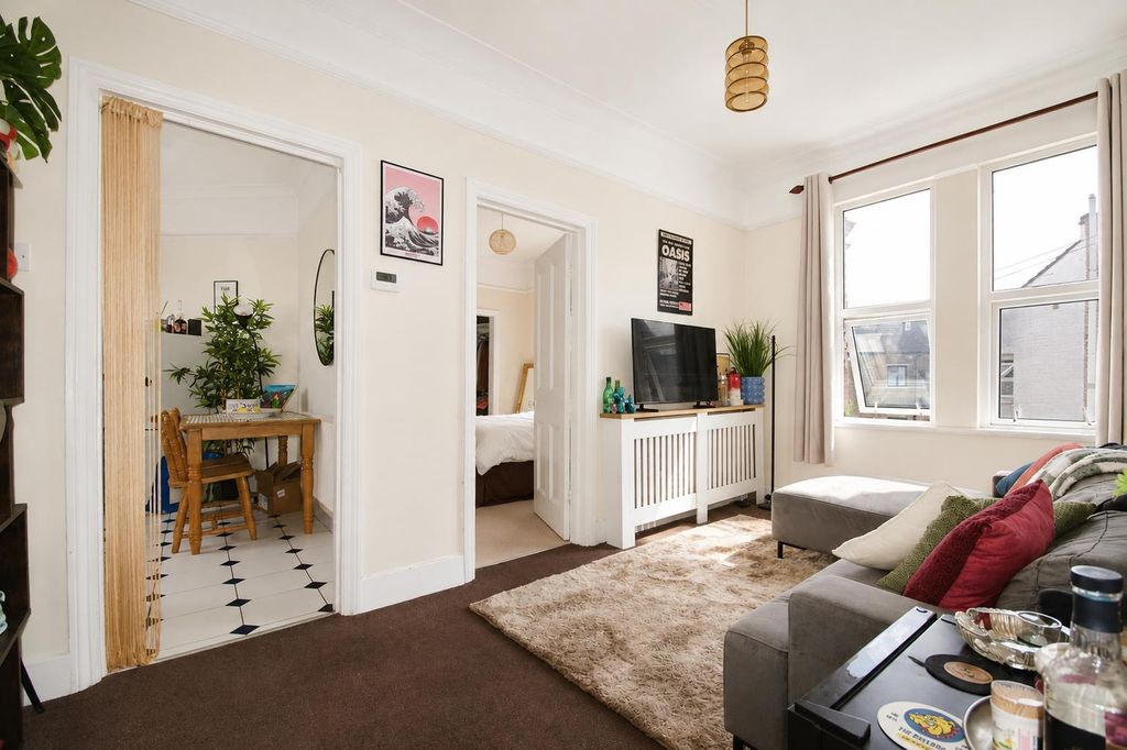Property photo 1 of 12 Reception Room Front