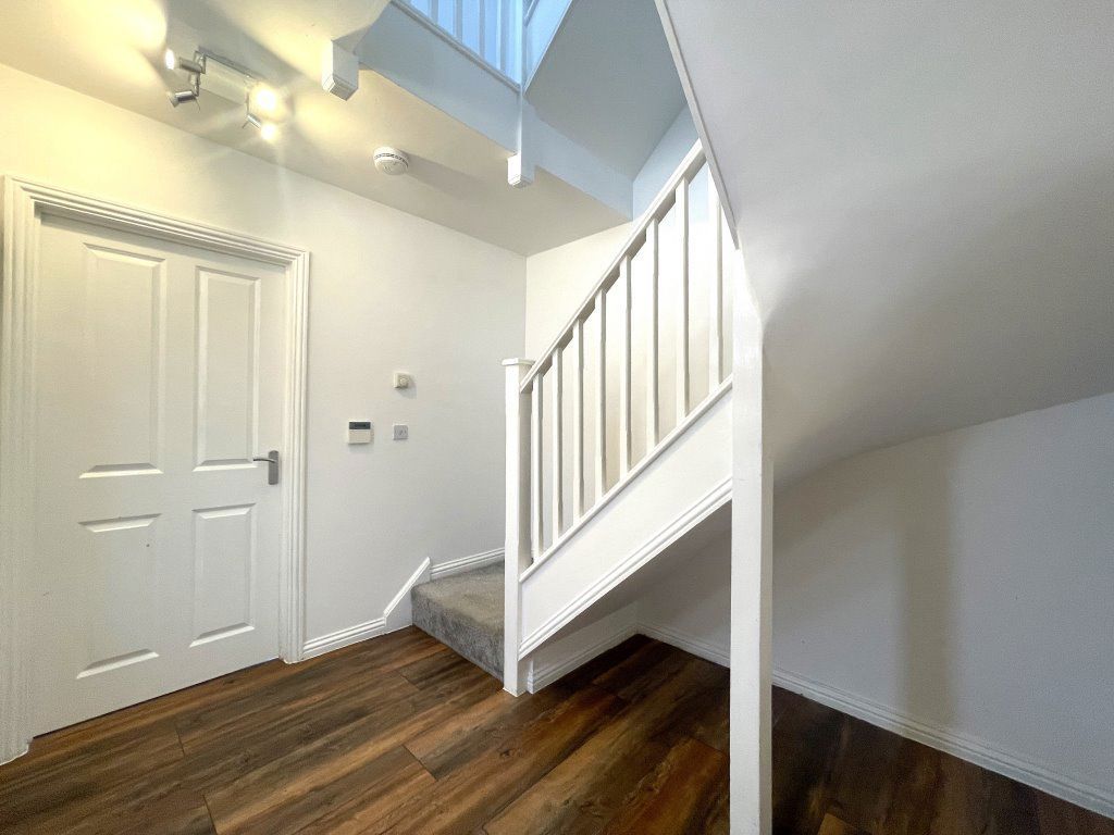 Property photo 3 of 35