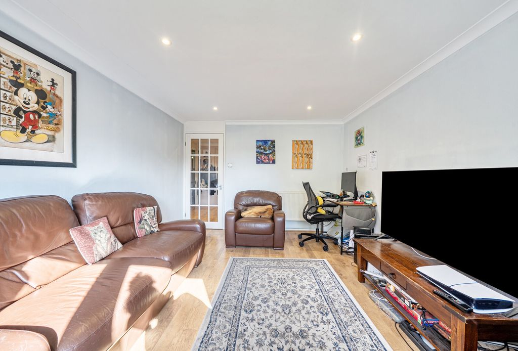 Property photo 2 of 10 1449336-12-69E8F0...