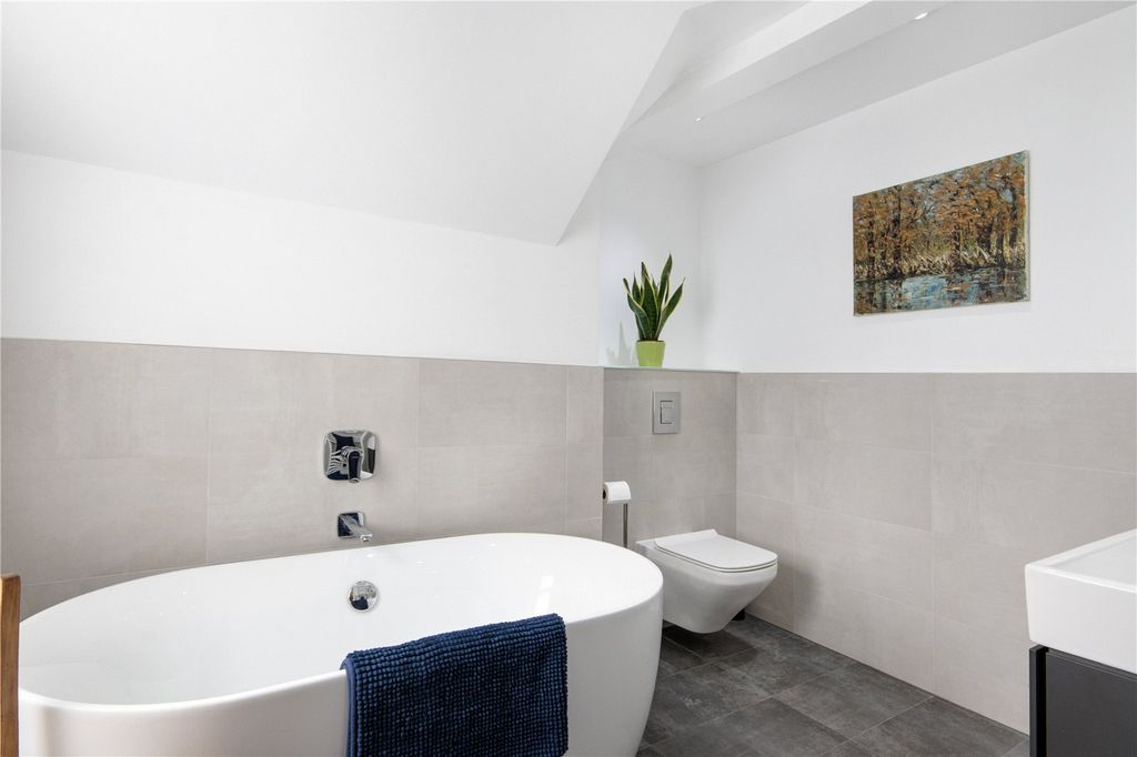 Additional image 13 of 5 bed terraced house for saleHigh Street, Oxted, Surrey RH8