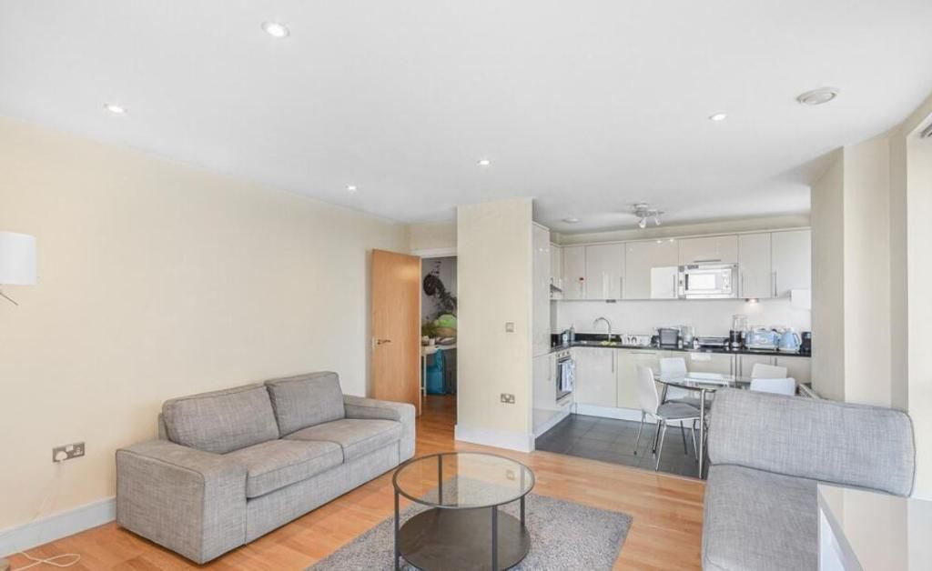 Property photo 2 of 3