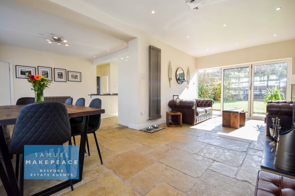 Property photo 2 of 47 Gallery