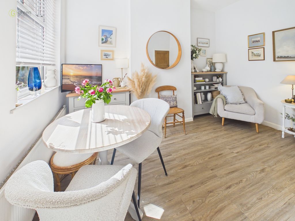 Property photo 3 of 58 Cam05459G0Pr0144Still044