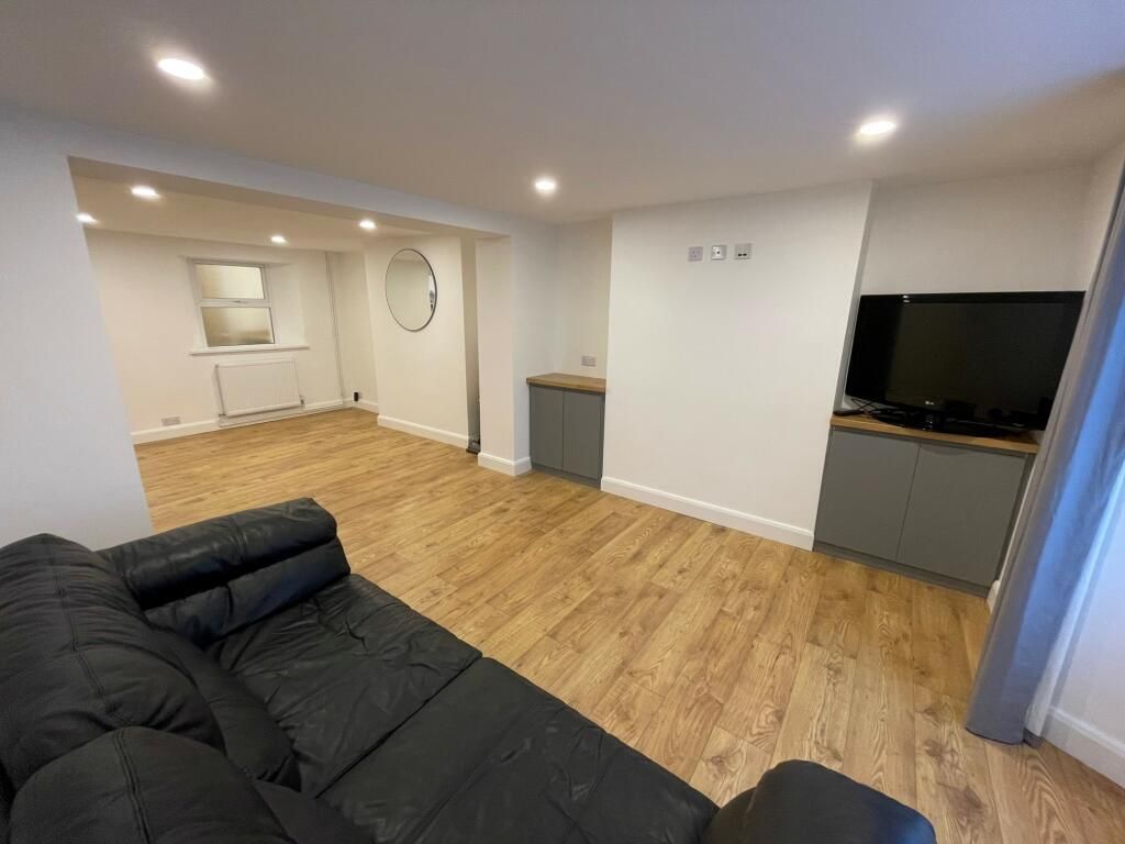 Property photo 3 of 8 Living Room