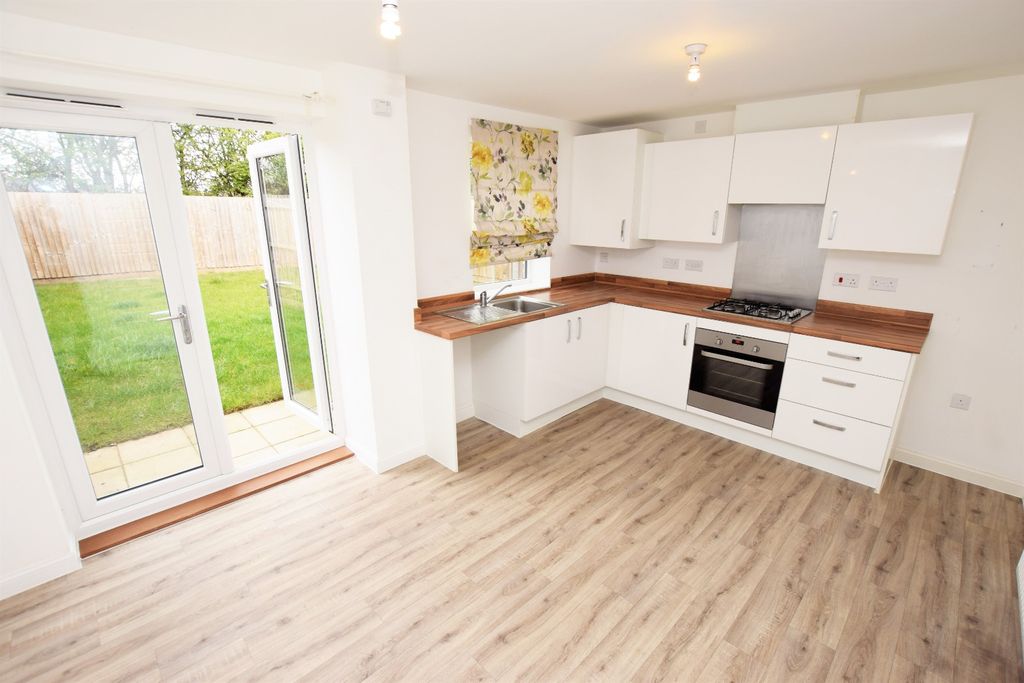 Property photo 2 of 10 1112443