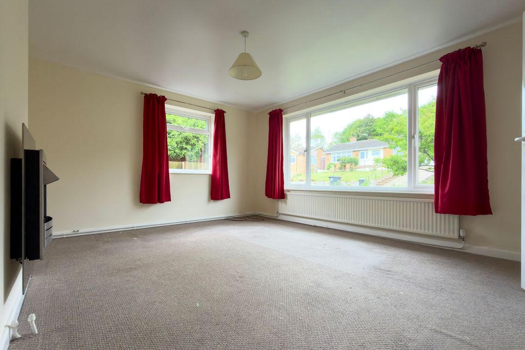 Property photo 3 of 10