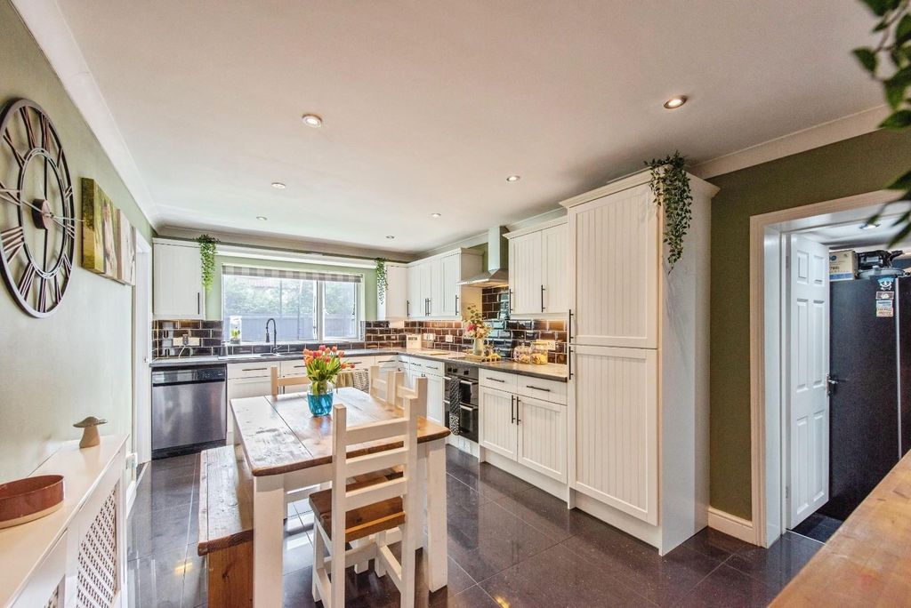 Property photo 2 of 22 B65Ff603-Dsc_6401.Jpg