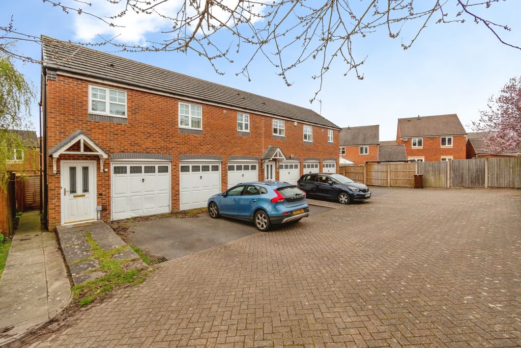 Property photo 2 of 15