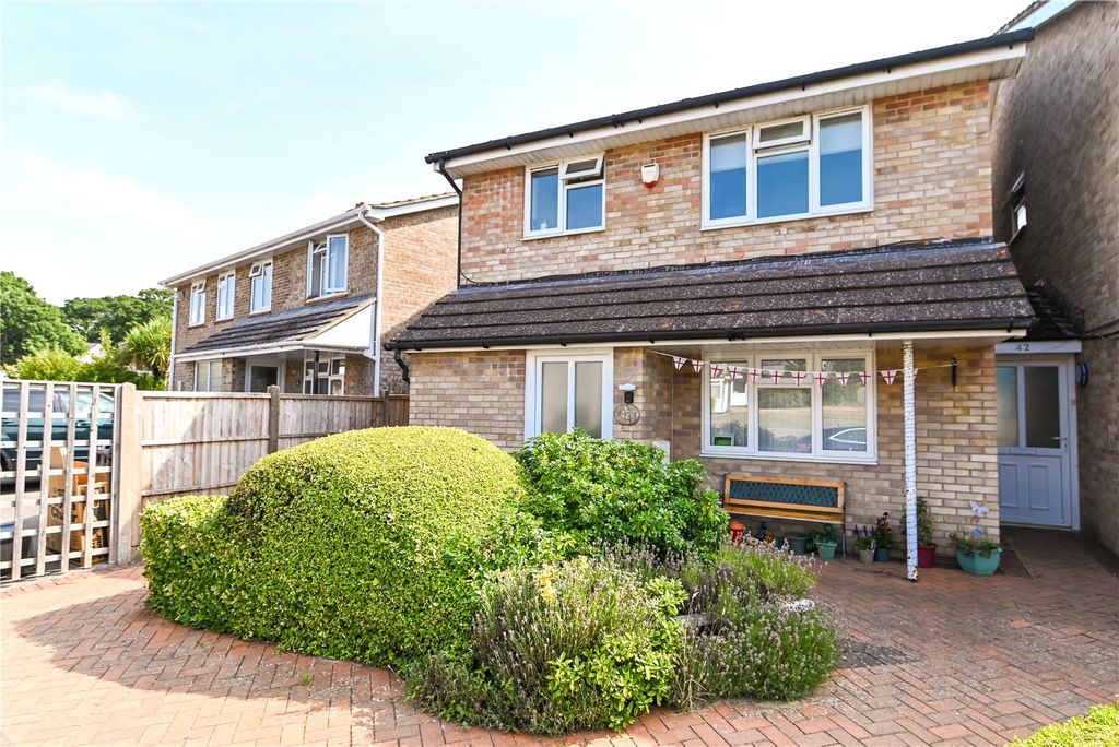 Property photo 1 of 15 Picture No. 02