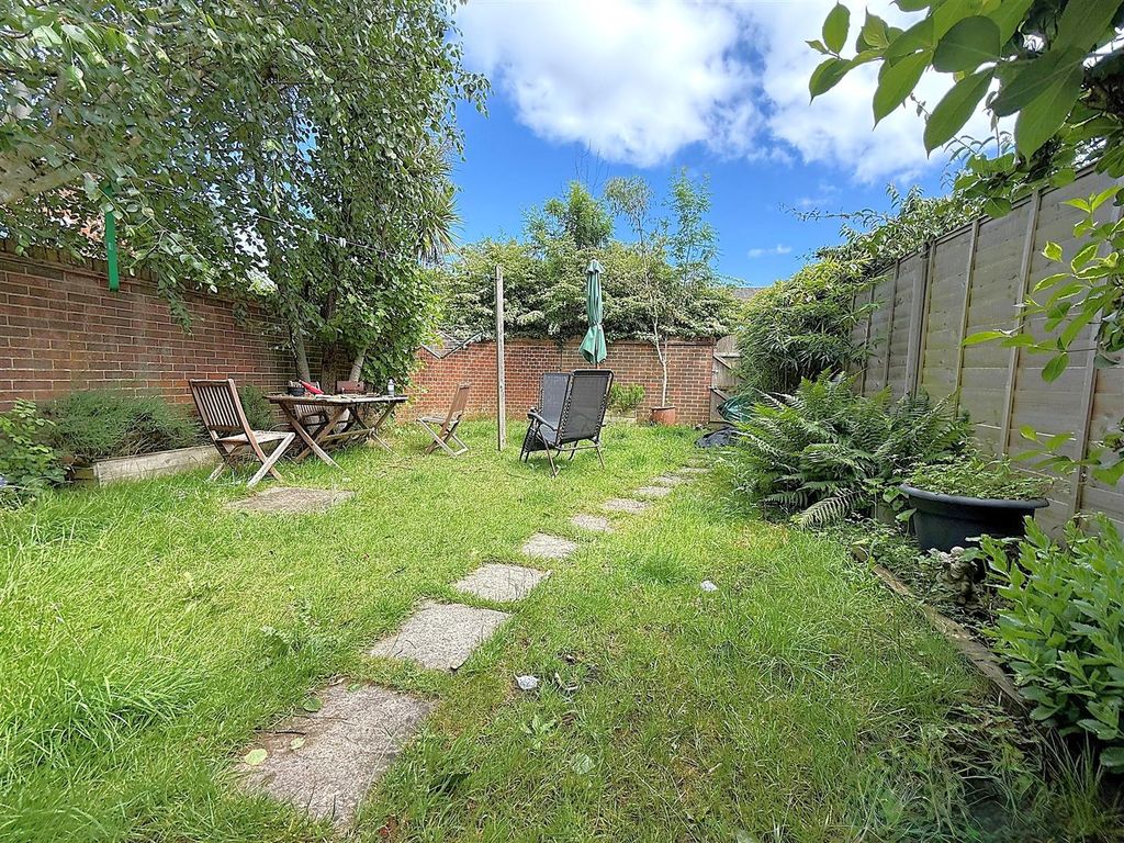 Property photo 2 of 13 Garden.Jpg
