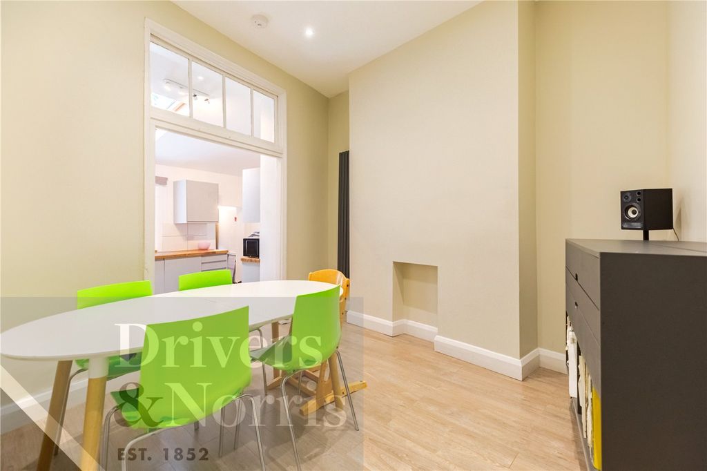 Property photo 3 of 9 Picture No. 04