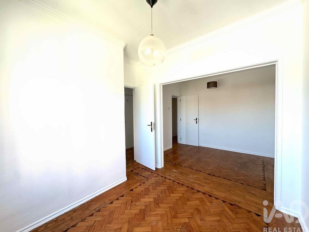 Property photo 3 of 38