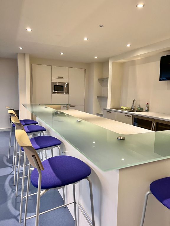 Property photo 3 of 24