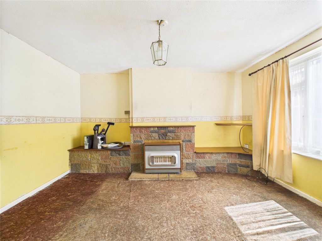 Property photo 1 of 20 Picture No. 02