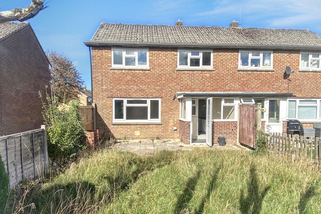 Property photo 3 of 16 106 Thorney Park, Wroughton, Swindon, Wiltshire, Sn4 0Qt