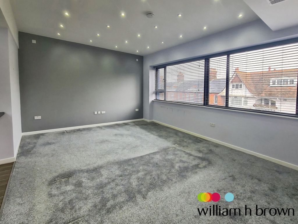 Property photo 3 of 7 Image