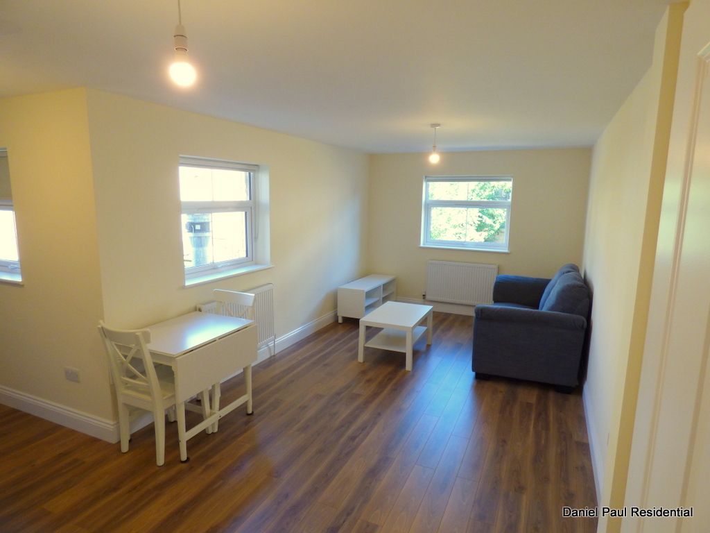 Property photo 2 of 7