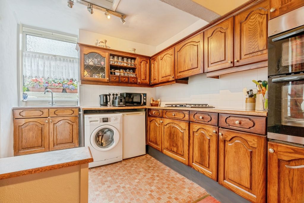 Property photo 3 of 16 Pbox-Img.Jpg