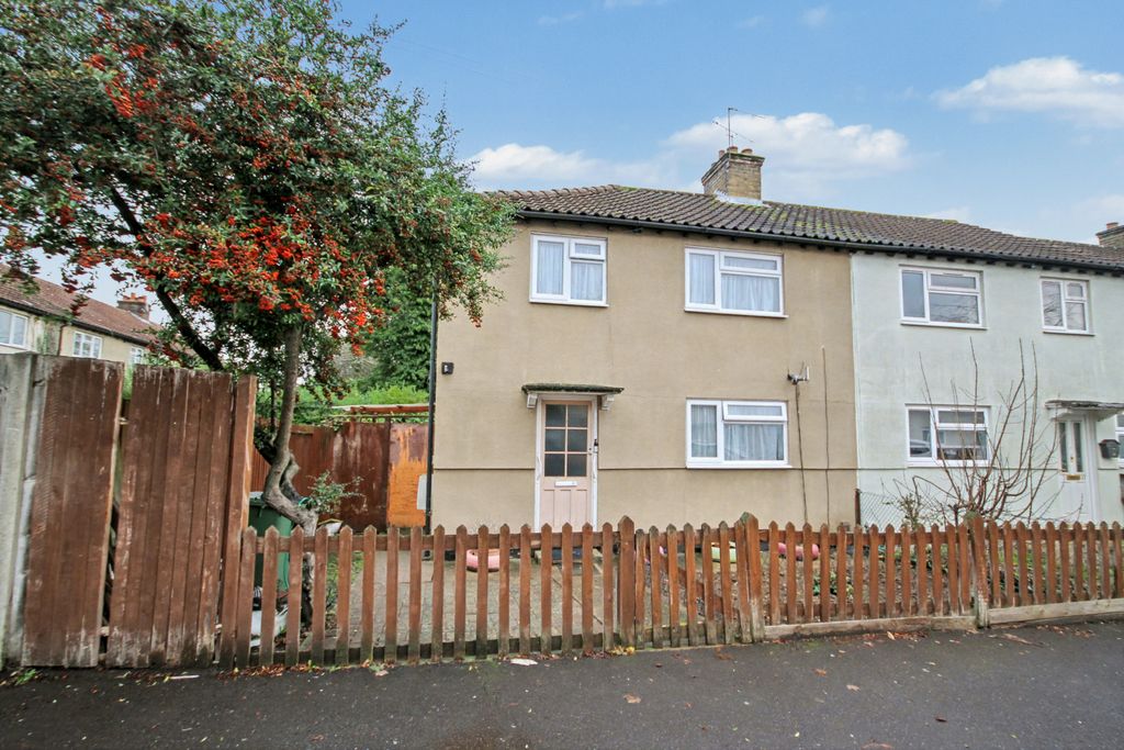 Property photo 1 of 10 The Broadway, Harrow, Middlesex Ha3