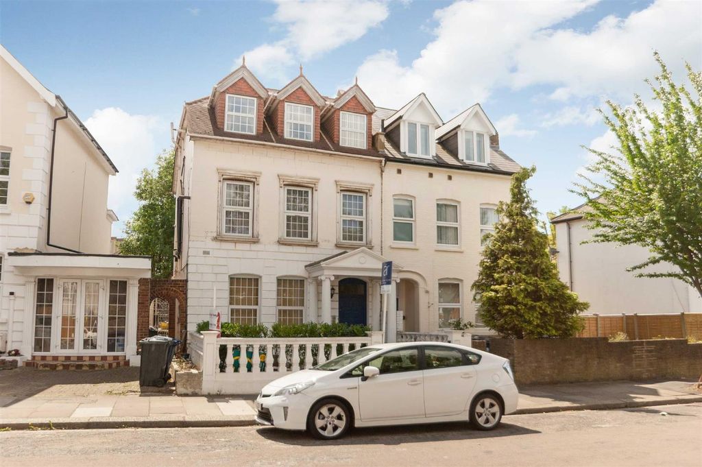 Property photo 1 of 7