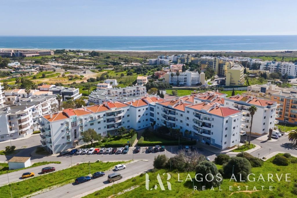 Property photo 1 of 30 Magnificent 2-Bedroom Apartment With Stunning Views Over Meia-Praia Bay – Lagos