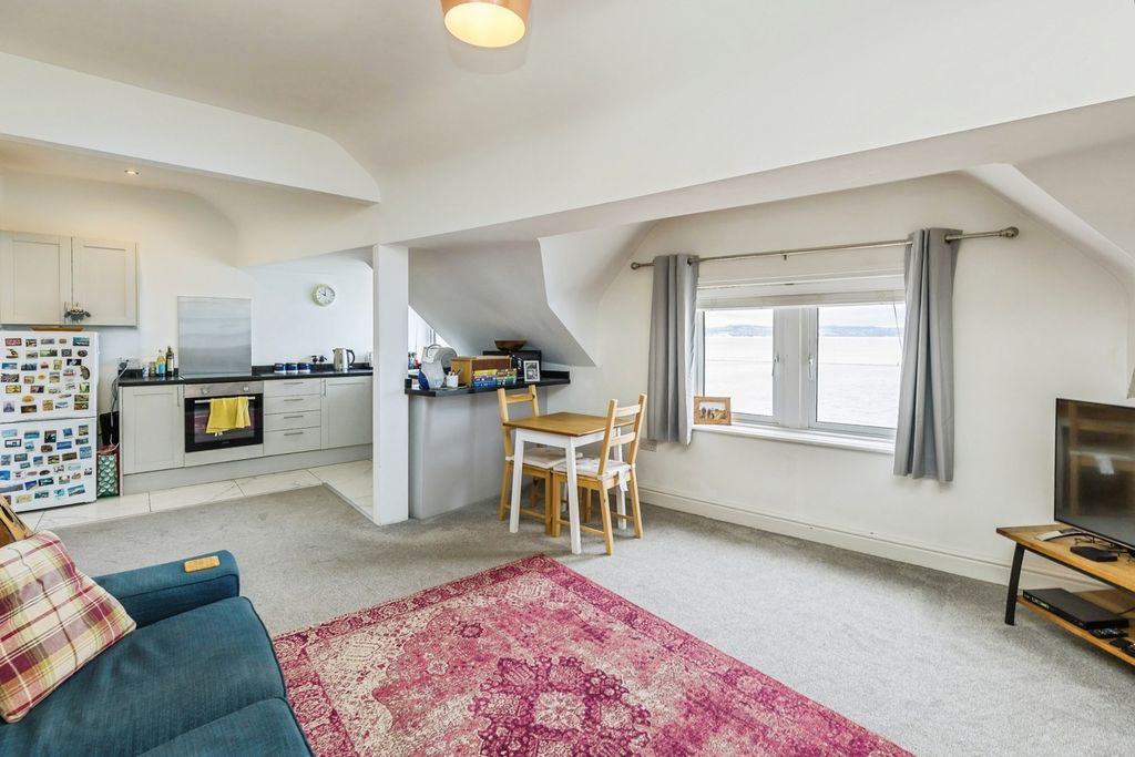 Property photo 3 of 13 Pbox-Img.Jpg