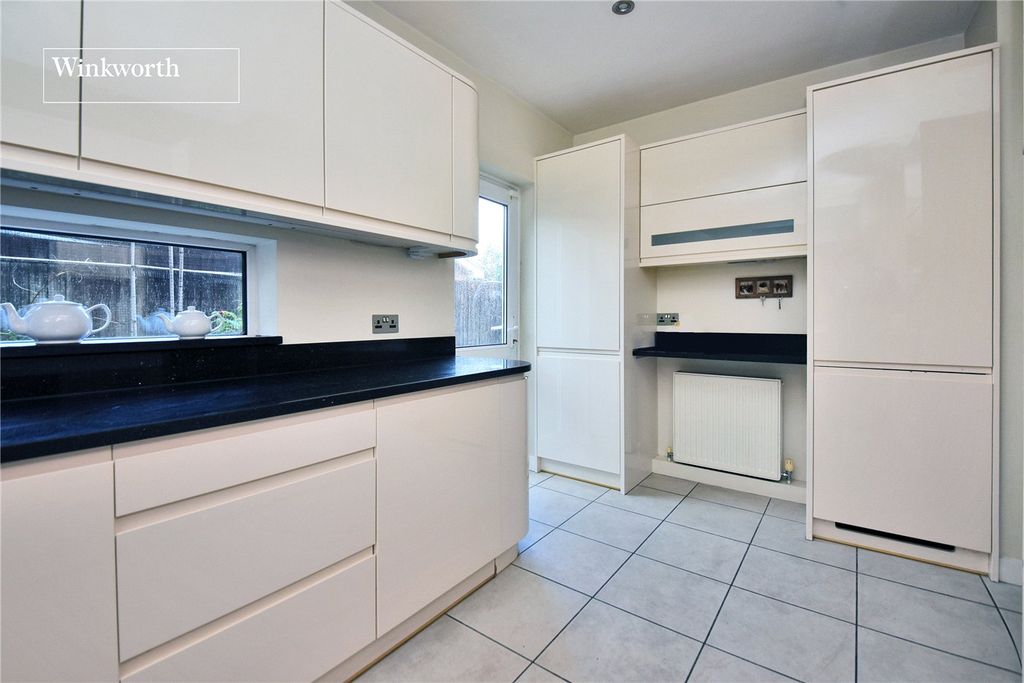 Property photo 3 of 21 Picture No. 40