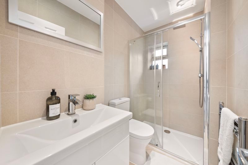 Property photo 3 of 12 Photo 5