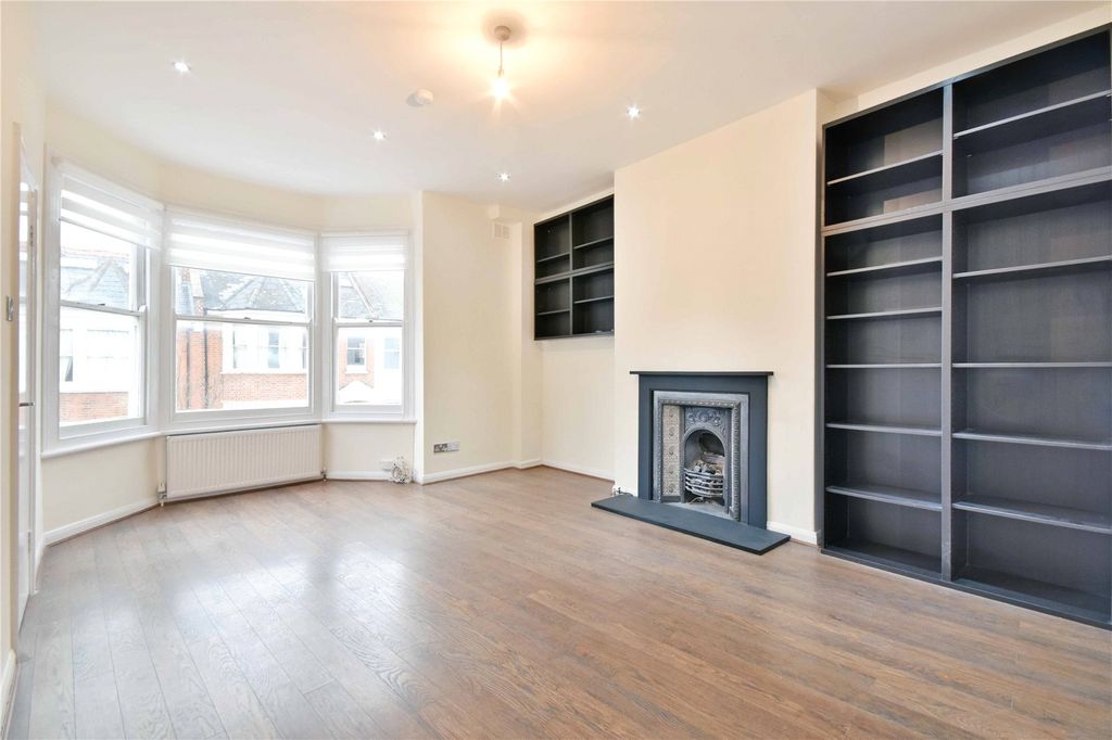 Property photo 2 of 7 Picture No. 15