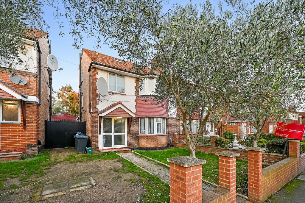 Property photo 2 of 24