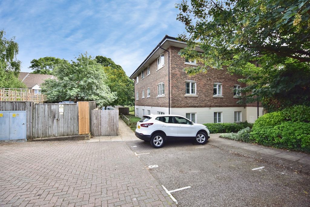 Property photo 1 of 14