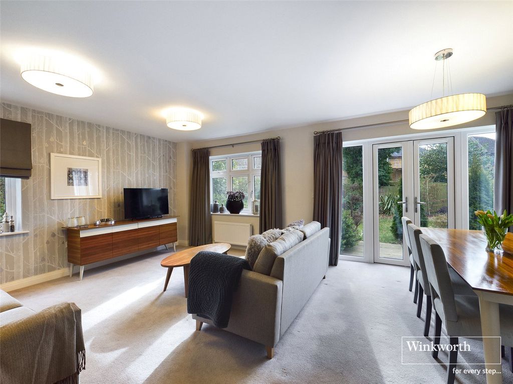 Property photo 3 of 18 Picture No. 10