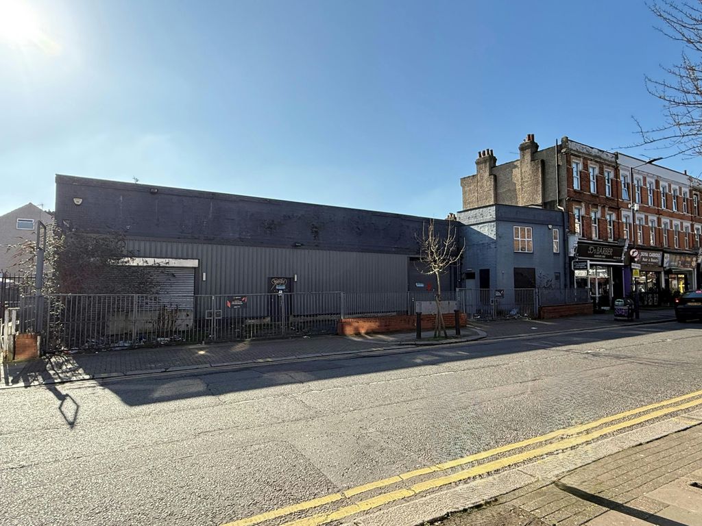 Property photo 1 of 6 Bb.Jpg