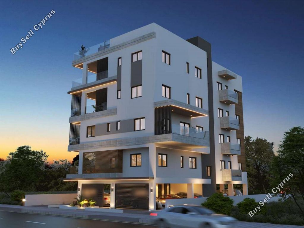 Property photo 2 of 28