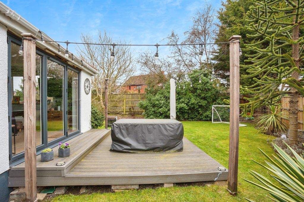 Property photo 2 of 19