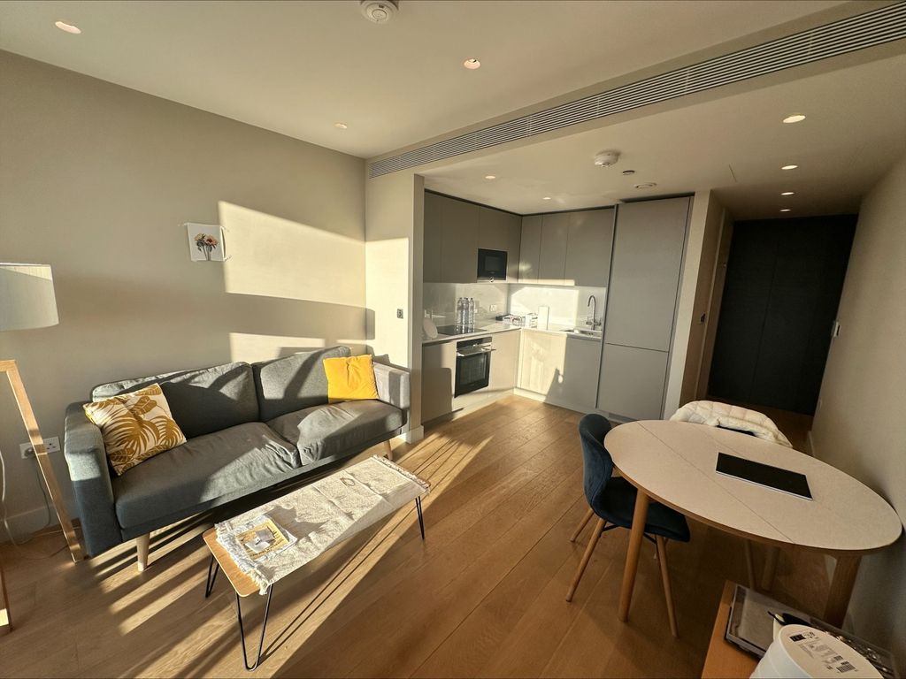 Property photo 2 of 16 Photo 2