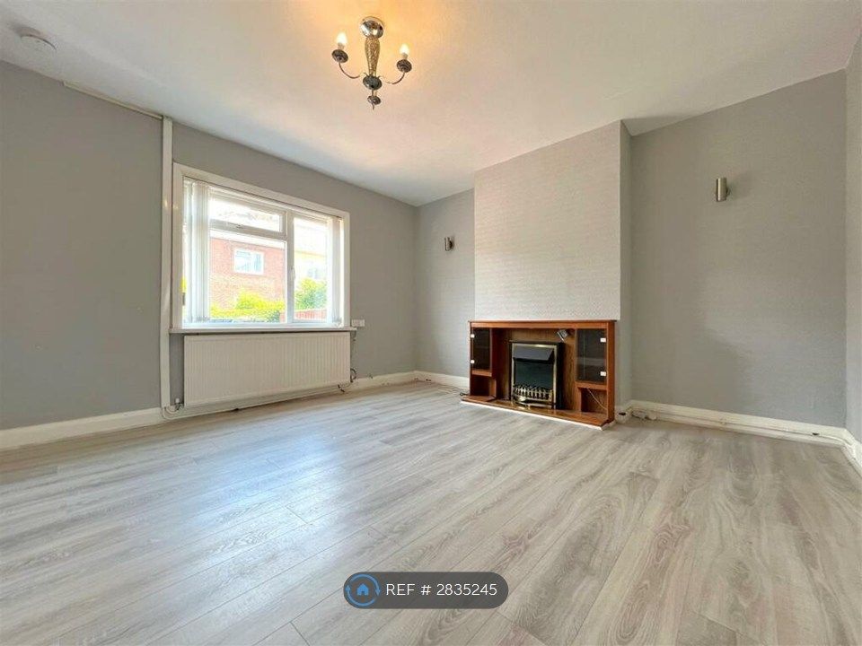 Property photo 3 of 12 Living Room