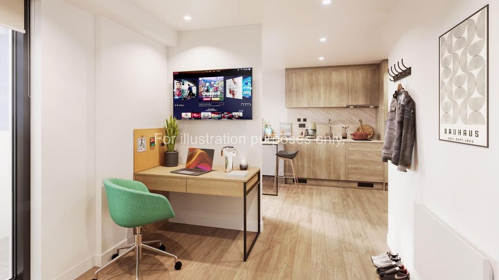 Property photo 2 of 25