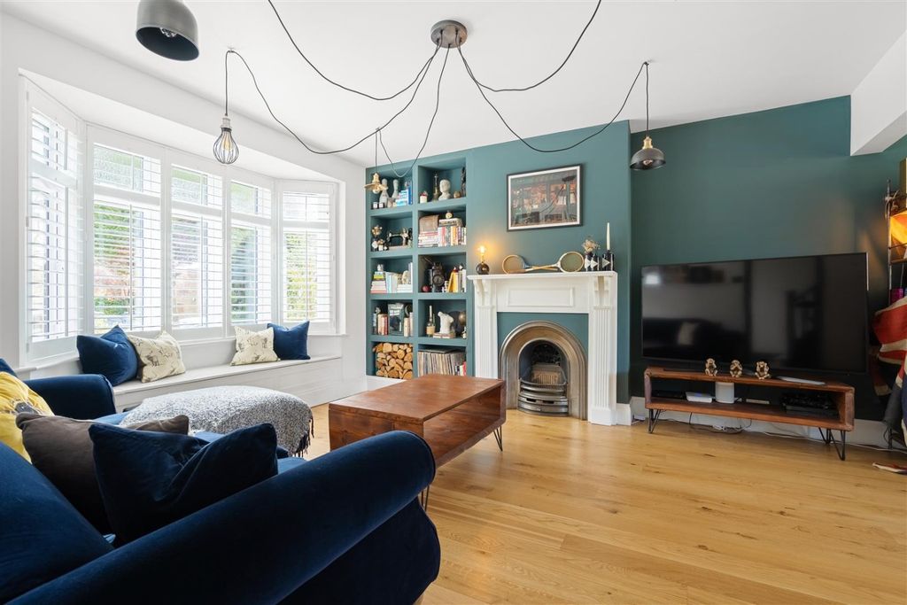 Property photo 3 of 13 3431904