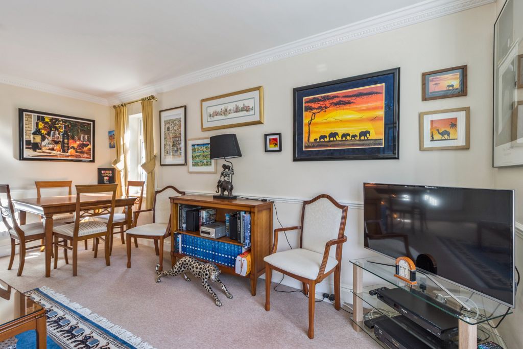 Property photo 3 of 13