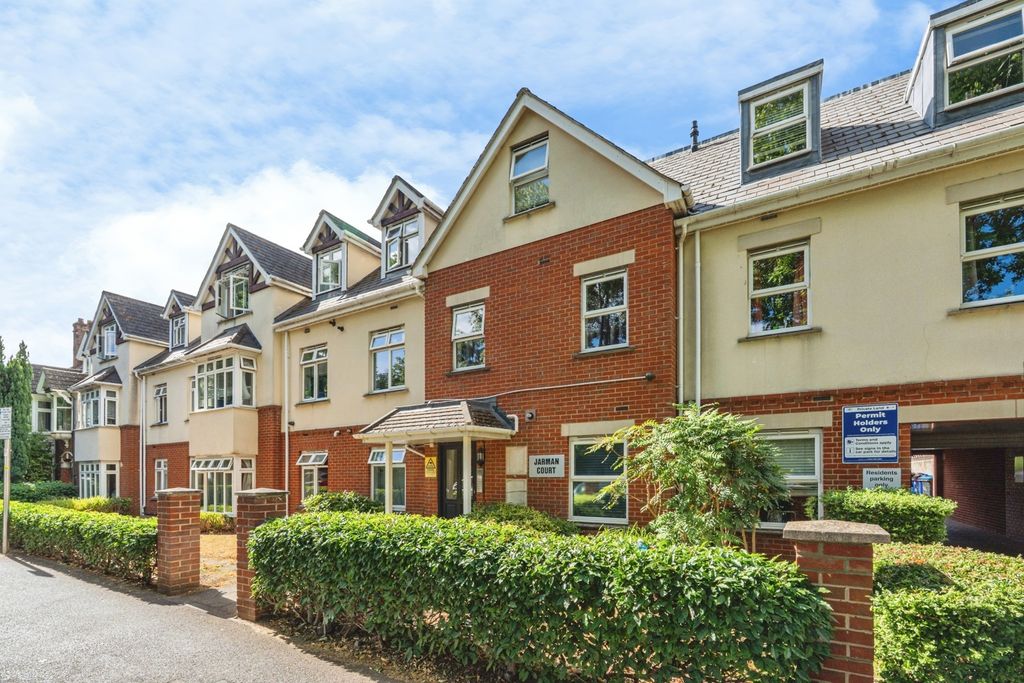 Property photo 1 of 8 Pbox-Img.Jpg