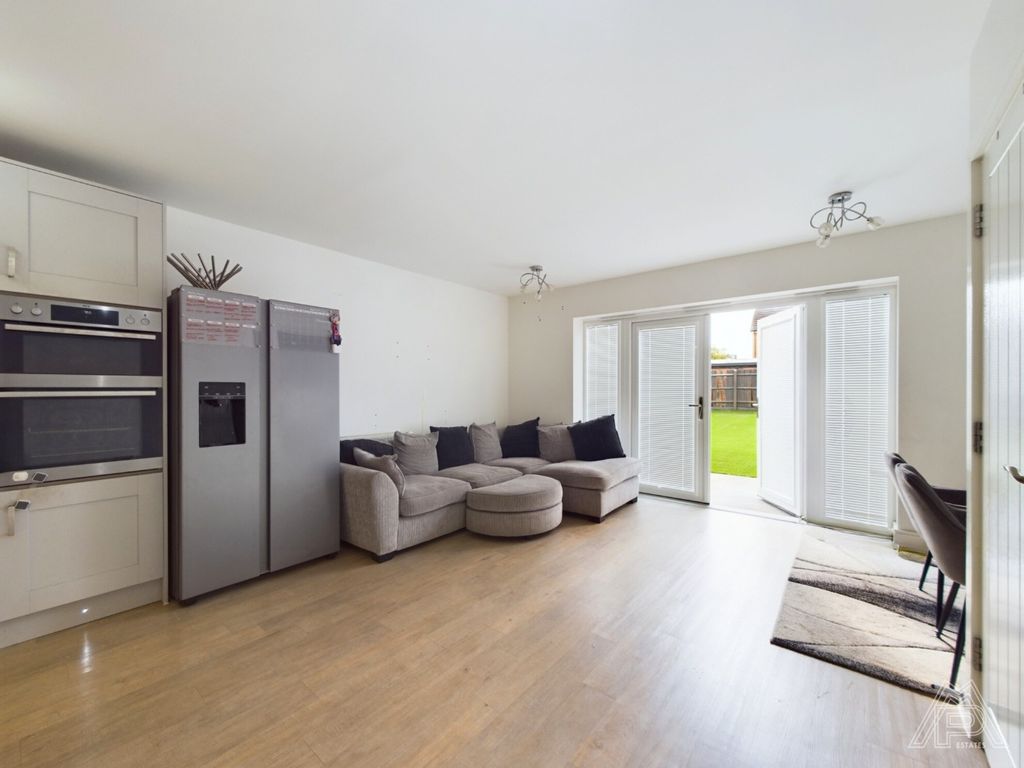Property photo 3 of 23 3621997